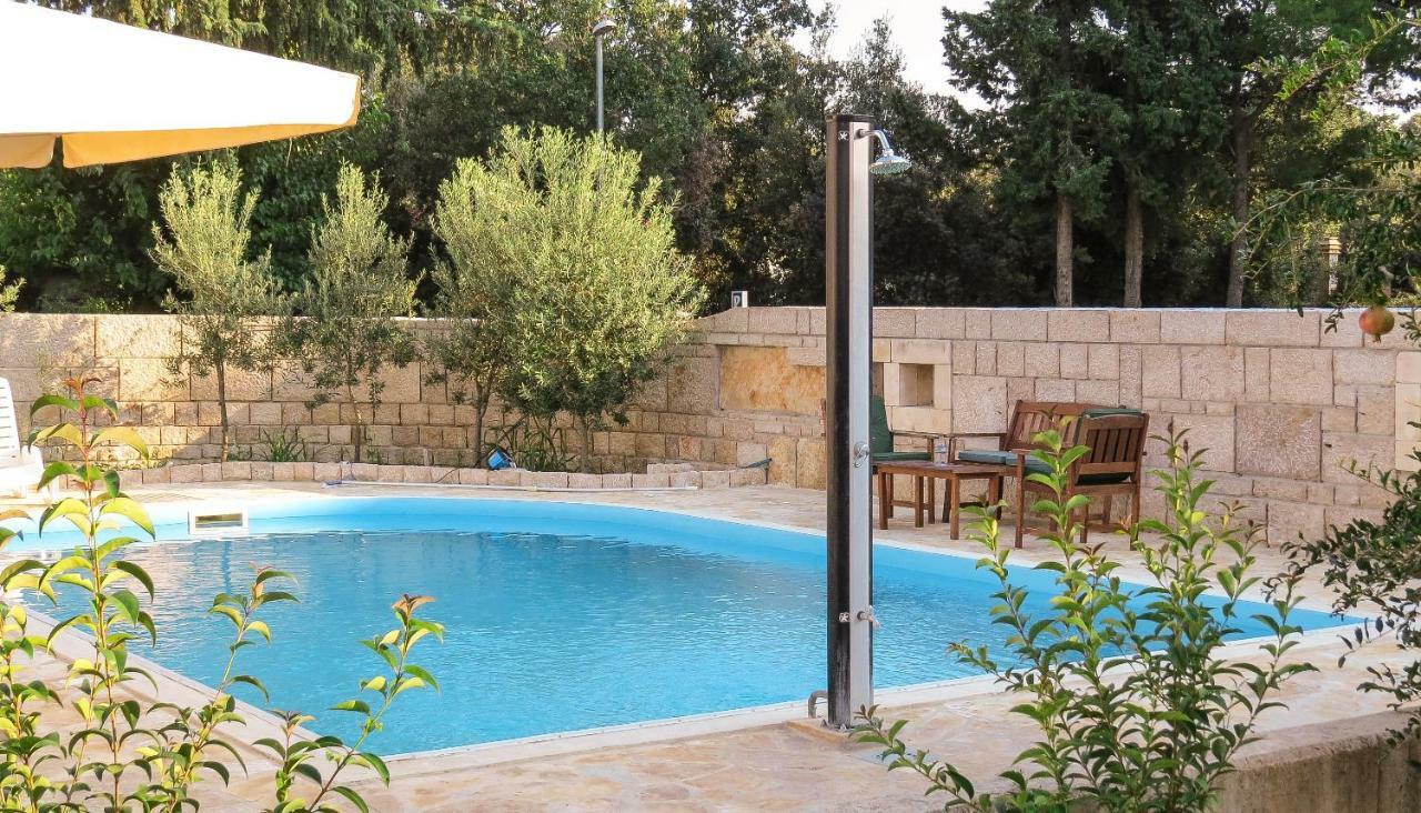 Bungalow Vice With Pool Пакоштане Экстерьер фото